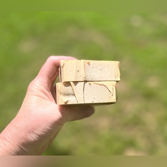 Handcrafted - Artisan soap KENTUCKY BOURBON - Picture 3 of 3